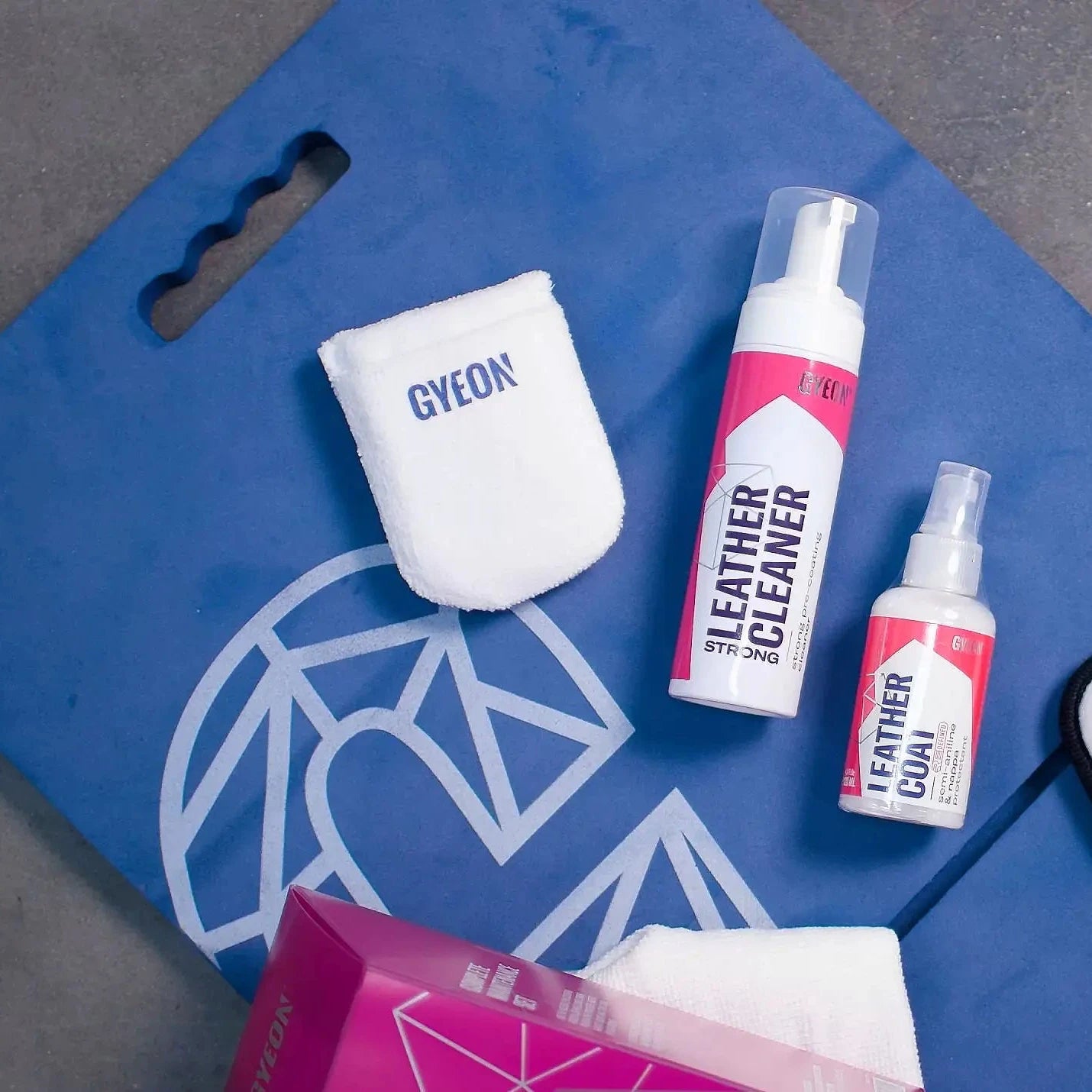 Gyeon Q²M LeatherCleaner Strong
